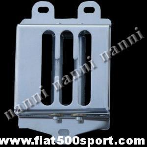 Art. 0071 - Selettore Fiat 500 Fiat 126 leva cambio 5 marce in acciaio inox lucidato. - Selettore leva cambio Fiat 500 Fiat 126 per cambio a 5 marce in acciaio inox lucidato, con molle di ritegno di nostra produzione. Il nostro selettore è chiuso ai lati per evitare che polvere e impurità entrino nei leveraggi del cambio.
Art. 0071 - Selettore Fiat 500 Fiat 126 leva cambio 5 marce in acciaio inox lucidato. - Selettore leva cambio Fiat 500 Fiat 126 per cambio a 5 marce in acciaio inox lucidato, con molle di ritegno di nostra produzione. Il nostro selettore è chiuso ai lati per evitare che polvere e impurità entrino nei leveraggi del cambio.