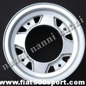 Serie ruote Fiat 500 in lega di magnesio B.W.A. (4 pezzi) .Da 10 pollici larghe 5 pollici usate in ottime condizioni. Art. 0078