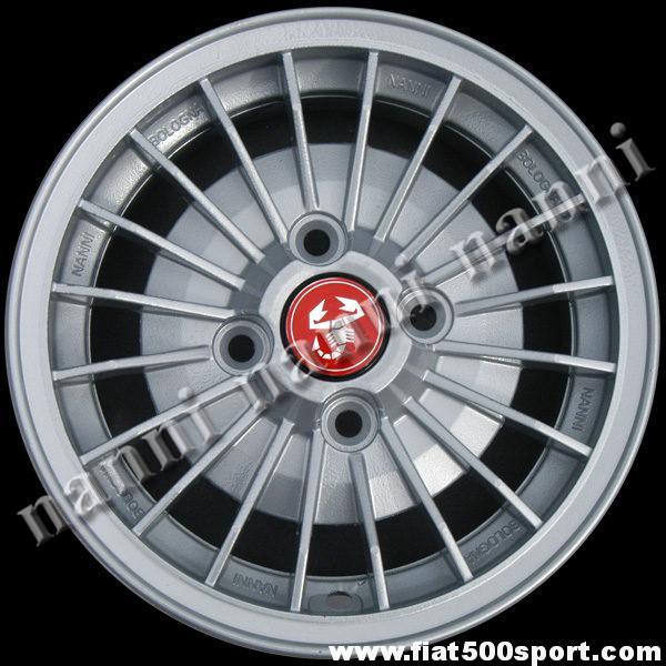 Cerchio ruota Fiat 126 ABARTH in lega verniciato da 12” largo 4”1/2 con attacco Fiat (interasse bulloni ruota 98 mm.). Art.0083