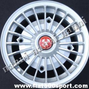 Cerchio ruota Fiat 500 Abarth in lega da 4,5 pollici x12 pollici e bulloni di fissaggio conici autocentranti.