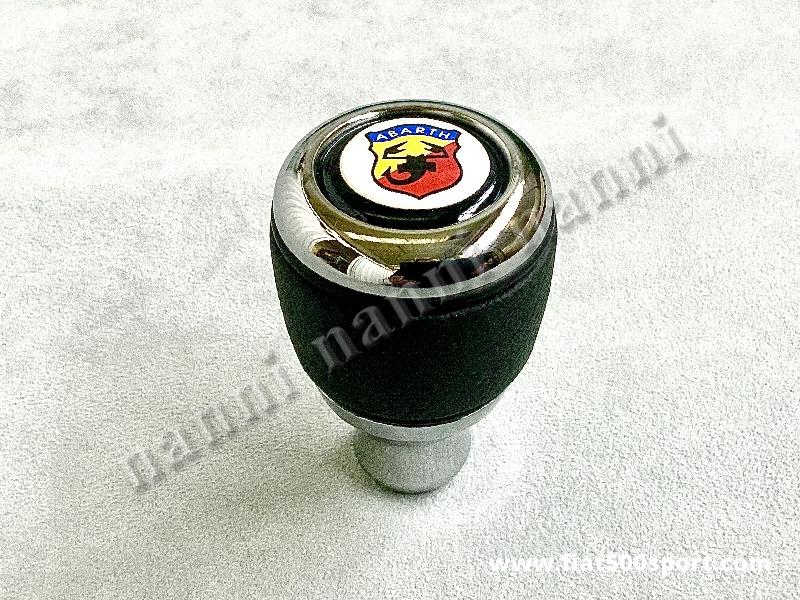 Art. 0031 - Fiat 500 Fiat 126 Abarth chromed aluminium gear knob with black leather. - Fiat 500 Fiat 126 Abarth chromed aluminium gear knob with black leather.
