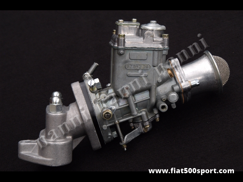 Art. 0171 - Carburettor Fiat 500 Fiat 126 FZD 32/28 with manifold and alloy admission pipe. - Fiat 500 Fiat 126 carburettor FZD 32/28 with manifold and alloy admission pipe. Also includes many carburettor jets and linkage.
