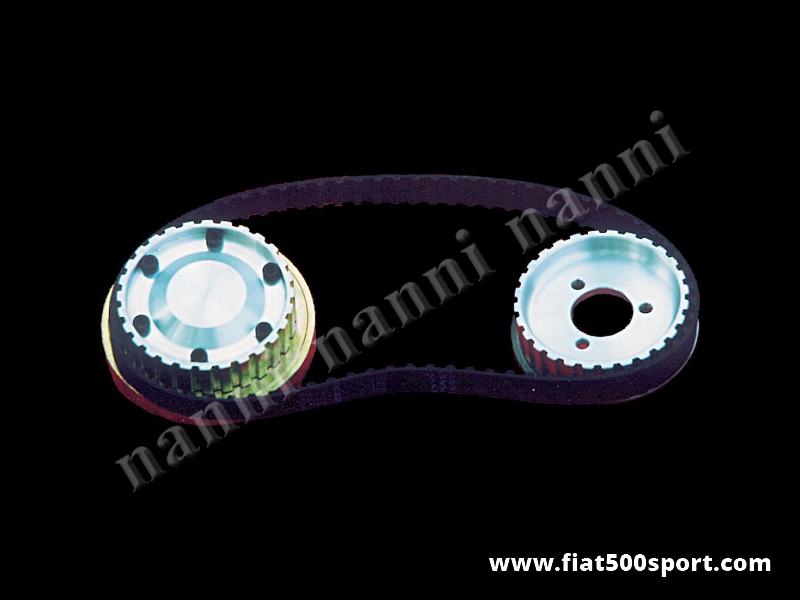 Art. 0200 - Pulegge Fiat 500 Fiat 126 dentate NANNI in ergal e cinghia dentata (super rinforzata) per dinamo. - Pulegge dentate Fiat 500 Fiat 126 NANNI in ergal per dinamo con cinghia (super rinforzata, made in U.S.A.). La puleggia in acciaio contiene il filtro centrifugo. Con questa modifica il motore acquista un 12% di potenza in piu’; ad esempio, da 40 cv. va a 45 cv. Kit completo.
