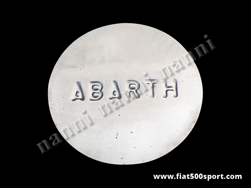 Art. 0284 - Disco Abarth per chiusura foro filtro aria. - Disco chiusura foro filtro aria Abarth. Si puo’ applicare anche sui fondelli della marmitta.
