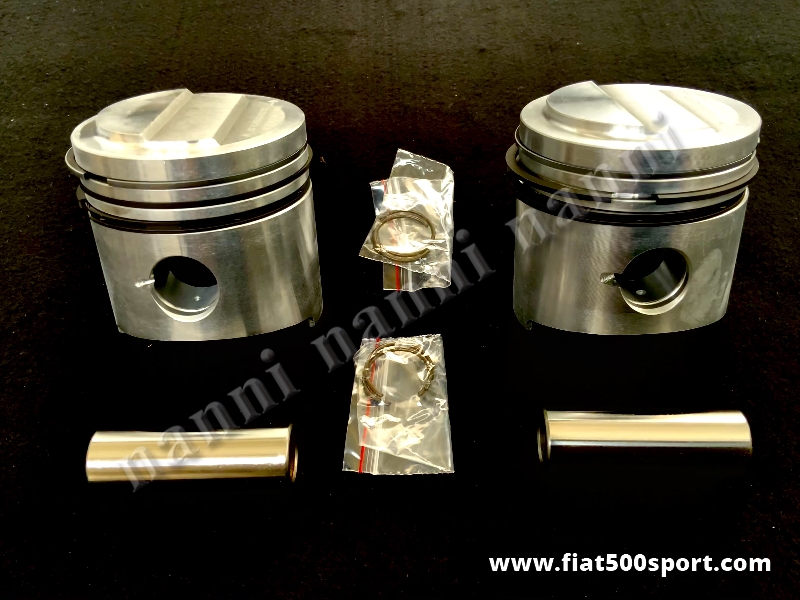 Art. 0303 - Pistoni Fiat 500 F L 540 cc, Ø 70 mm. con tassello sul cielo del pistone. - Pistoni Fiat 500 F L Nural 540 cc, Ø 70 mm. con tassello sul cielo del pistone per aumentare il rapporto di compressione. Si montano sui cilindri originali senza allargare il monoblocco. Serie completa di 2 pistoni.
Art. 0303 - Pistoni Fiat 500 F L 540 cc, Ø 70 mm. con tassello sul cielo del pistone. - Pistoni Fiat 500 F L Nural 540 cc, Ø 70 mm. con tassello sul cielo del pistone per aumentare il rapporto di compressione. Si montano sui cilindri originali senza allargare il monoblocco. Serie completa di 2 pistoni.