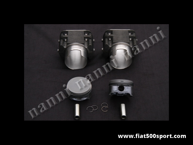 Art. 0328 - Cilindri pistoni fusi Fiat 126, 740 cc, pistoni Ø 82 mm. (per questo gruppo motore occorrono le bielle ns. art. 0293A e 2 serie di anelli sottocanna in rame art .0429) - Canne pistoni fusi Fiat 126,740 cc, Ø 82 mm. (per questo gruppo motore occorrono le bielle ns. art.0293A da 130 mm. poiché i pistoni hanno altezza di compressione 28 mm. Bisogna acquistare 2 kit di anelli sottocanna in rame art.0429).I cilindri di nostra produzione sono alti 80 mm. e non richiedono la guarnizione di testa. I pistoni hanno una altezza di compressione di 28 mm, quindi sono leggerissimi ( a 3 fasce) fatti in Germania. Gruppo completo di 2 pistoni e 2 cilindri.
Art. 0328 - Cilindri pistoni fusi Fiat 126, 740 cc, pistoni Ø 82 mm. (per questo gruppo motore occorrono le bielle ns. art. 0293A e 2 serie di anelli sottocanna in rame art .0429) - Canne pistoni fusi Fiat 126,740 cc, Ø 82 mm. (per questo gruppo motore occorrono le bielle ns. art.0293A da 130 mm. poiché i pistoni hanno altezza di compressione 28 mm. Bisogna acquistare 2 kit di anelli sottocanna in rame art.0429).I cilindri di nostra produzione sono alti 80 mm. e non richiedono la guarnizione di testa. I pistoni hanno una altezza di compressione di 28 mm, quindi sono leggerissimi ( a 3 fasce) fatti in Germania. Gruppo completo di 2 pistoni e 2 cilindri.