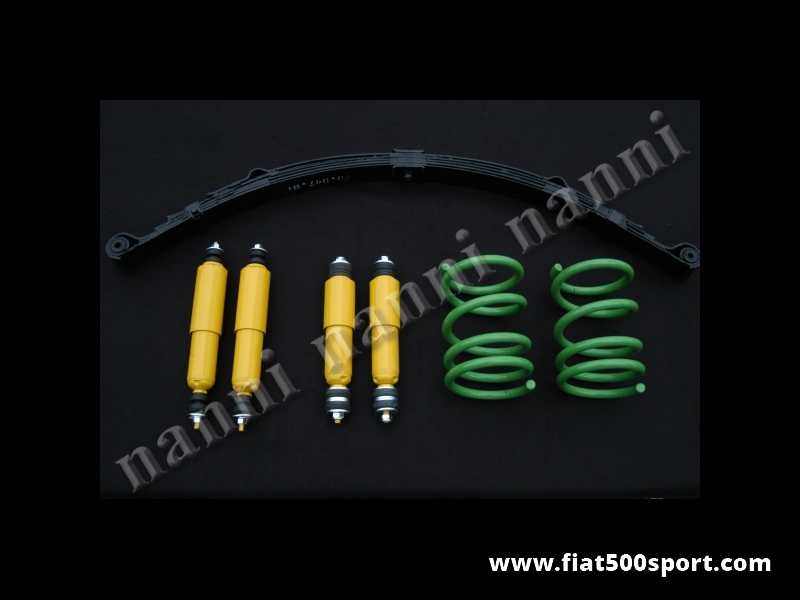 Art. 0477B - Sospensioni  Fiat 126 Fiat Giardiniera per uso stradale. (Abbassano la vettura di 3 cm.). - Sospensioni Fiat 126 Fiat Giardiniera per un uso stradale. Questo kit abbassa la vettura di 3 cm. Gli ammortizzatori sono completi di gommini. Il kit e’ composto da componenti costruiti in Italia. Consigliamo di acquistare anche le ns. staffe art 0488 B. Kit di 7 pezzi.
