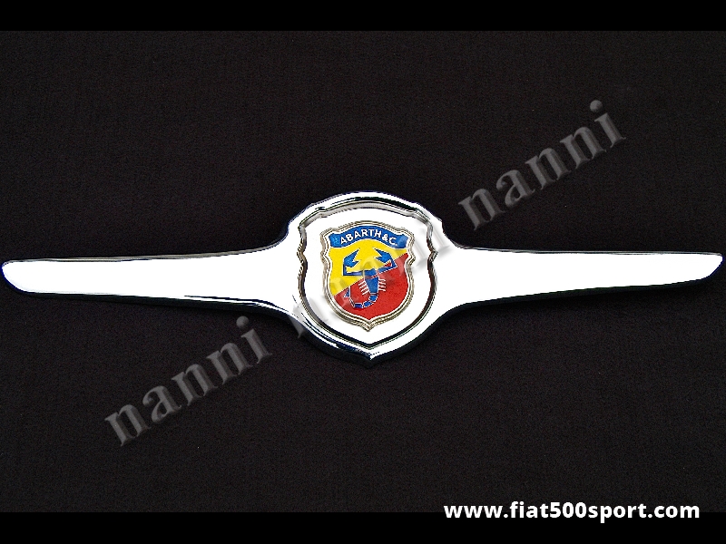 Art. 0501 - Mascherina FIAT 500 Abarth originale in metallo cromato,con stemma. - Mascherina anteriore originale Abarth in metallo cromato, con stemma per 500 L/R. La nostra mascherina e’ arcuata per appoggiare perfettamante sulla calandra anteriore. Guarnizione in gomma in dotazione. Kit completo.
Art. 0501 - Mascherina FIAT 500 Abarth originale in metallo cromato,con stemma. - Mascherina anteriore originale Abarth in metallo cromato, con stemma per 500 L/R. La nostra mascherina e’ arcuata per appoggiare perfettamante sulla calandra anteriore. Guarnizione in gomma in dotazione. Kit completo.