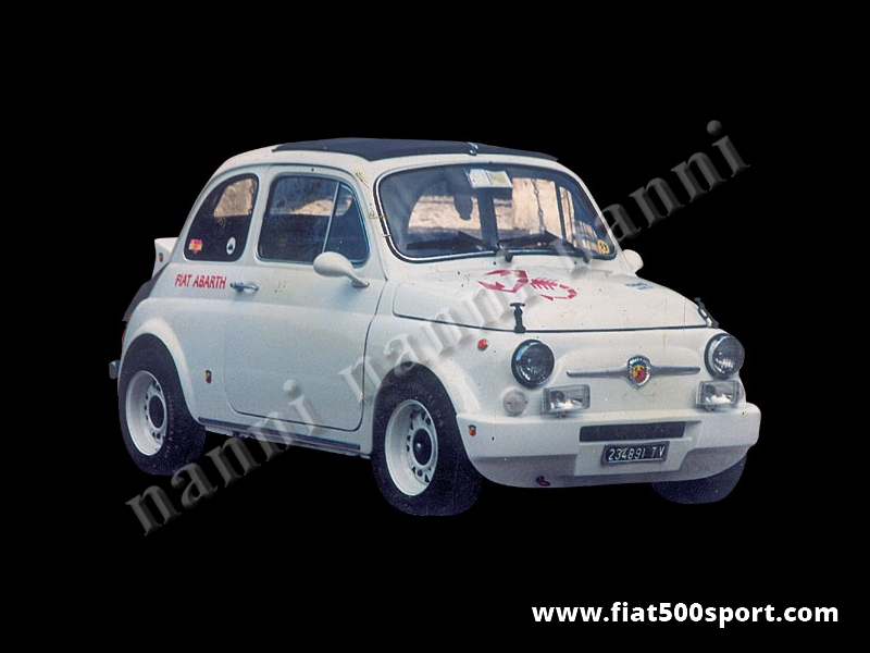 Art. 0855 - Paraurti Fiat 500 anteriore NANNI in vetroresina. - Paraurti Fiat 500 anteriore NANNI in vetroresina. Si monta con i supporti originali e si può verniciare in qualsiasi colore.
