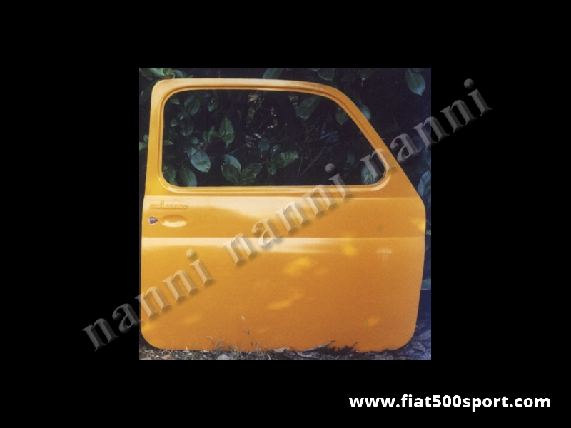 Art. 0861 - Porta Fiat 500 F L R sinistra in resina (tipo originale). Si può usare per le competizioni. - Porta Fiat 500 F L R sinistra in resina (tipo originale). Verniciabile in qualsiasi colore. Si monta con le cerniere e la serratura originali. QUESTO ARTICOLO NON PUO’ ESSERE SPEDITO IN CONTRASSEGNO!
