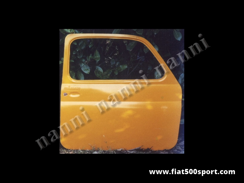 Art. 0861 - Porta Fiat 500 F L R sinistra stradale in resina (tipo originale). - Porta Fiat 500 F L R sinistra stradale in resina (tipo originale).  Questo articolo non può essere spedito in contrassegno. Verniciabile in qualsiasi colore. Si monta con le cerniere e la serratura originali.
