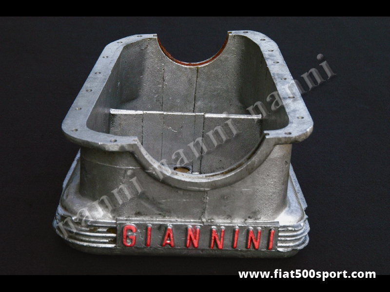 Art. 0920 - Oil sump Fiat 600 Giannini original magnesium. - Oil sump Fiat 600 Giannini  original magnesium used in good conditions.
